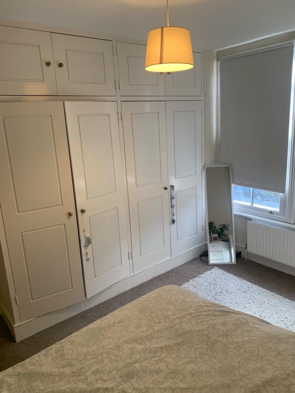 Room Ingelow Road in Greater London