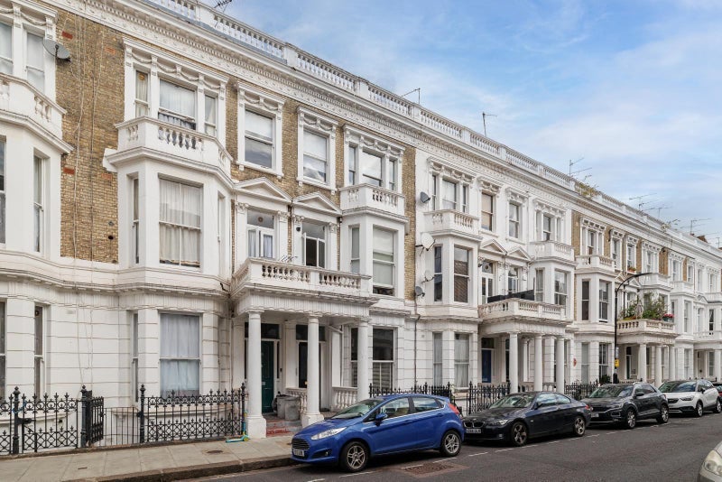 Flat Perham Road in Greater London