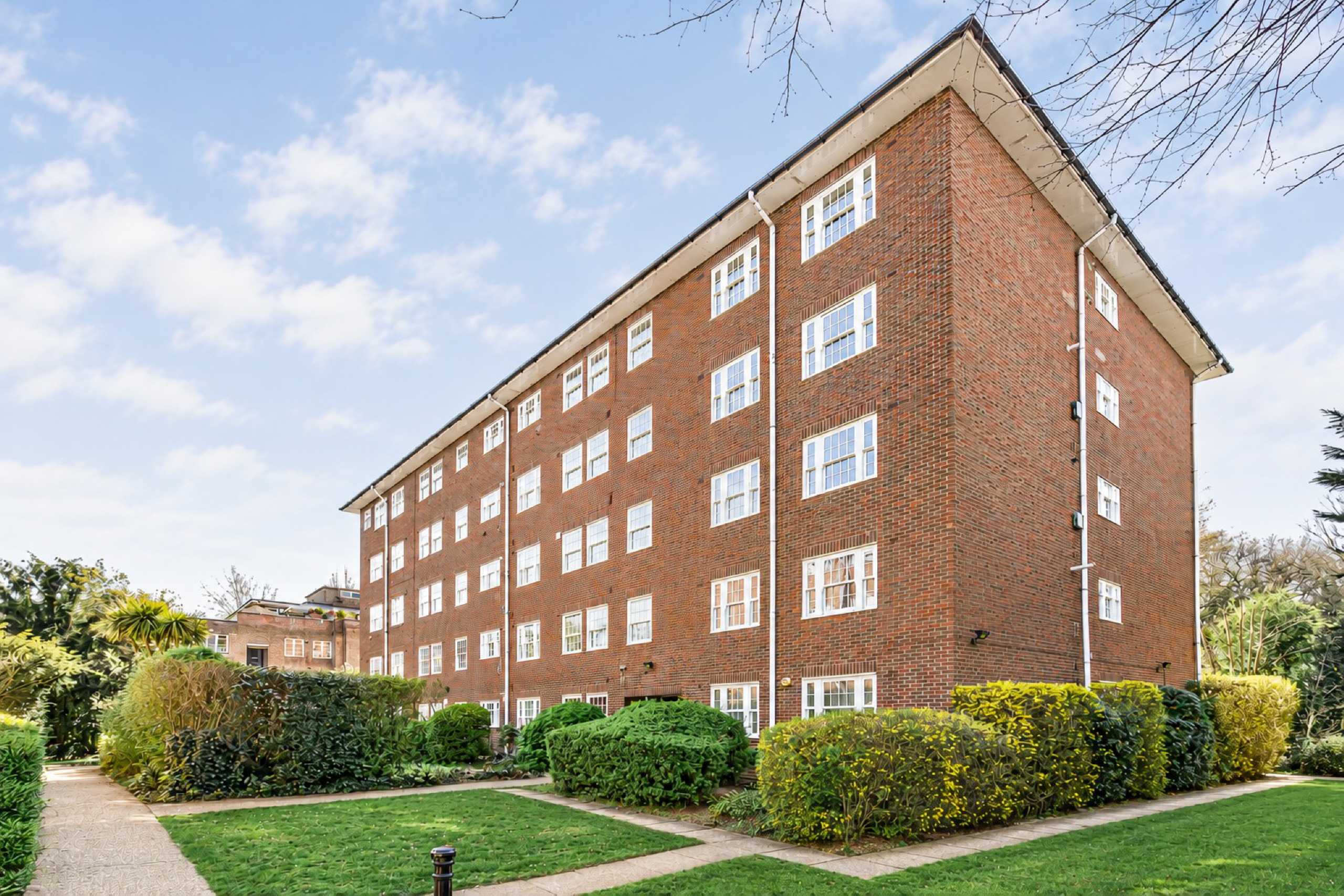 Flat Wimbledon Park Side in Greater London