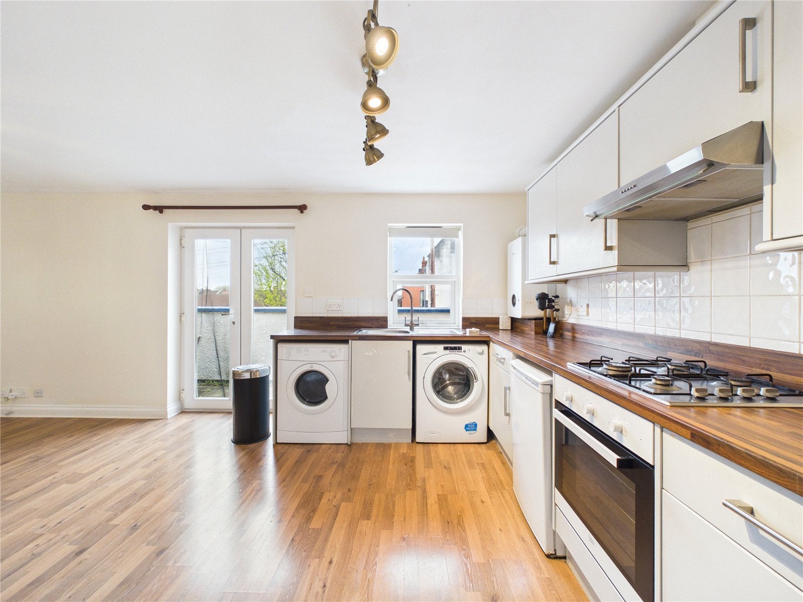 Flat Kingdom View in Bristol