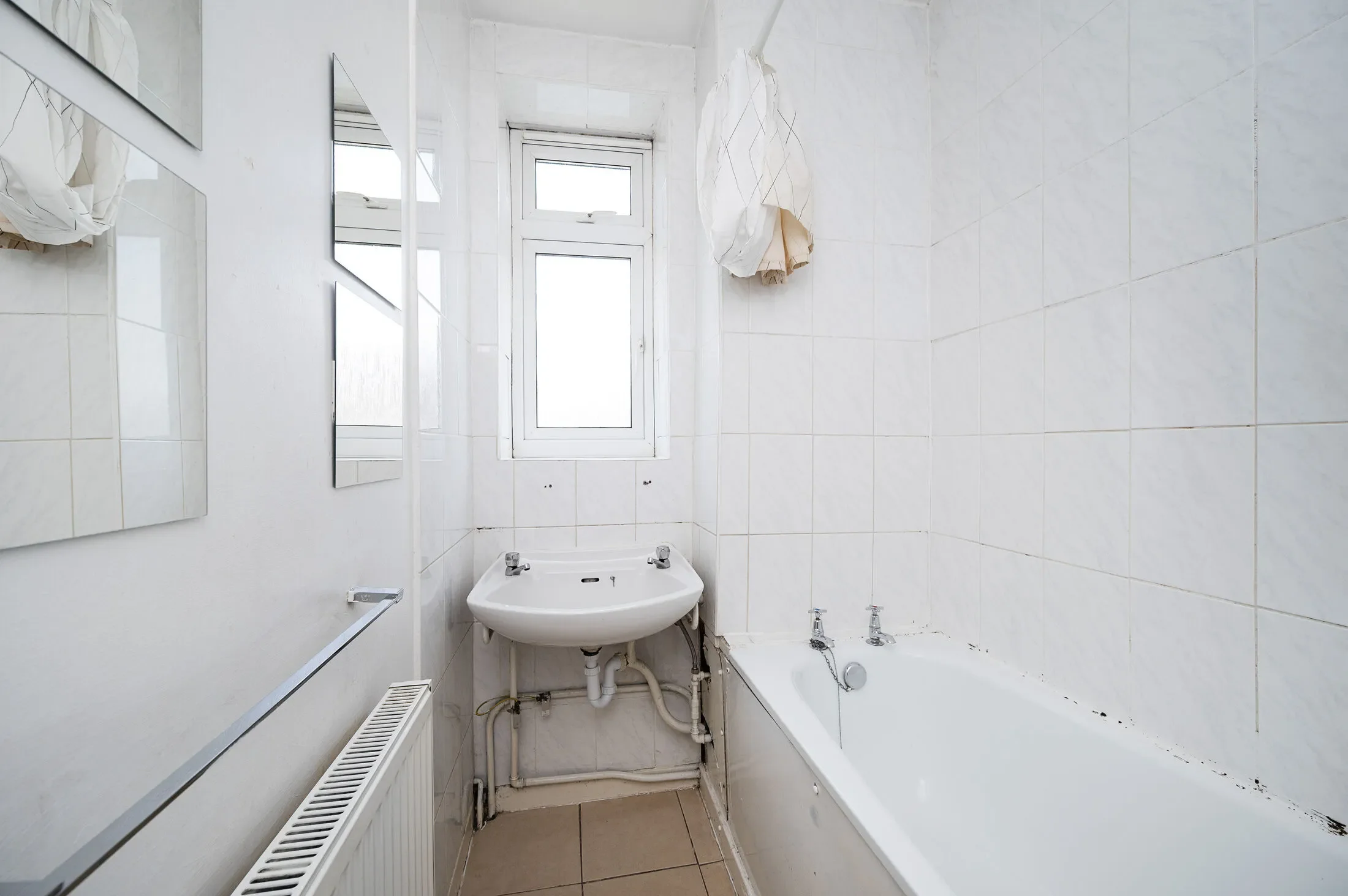 Flat Elderfield Road in Greater London