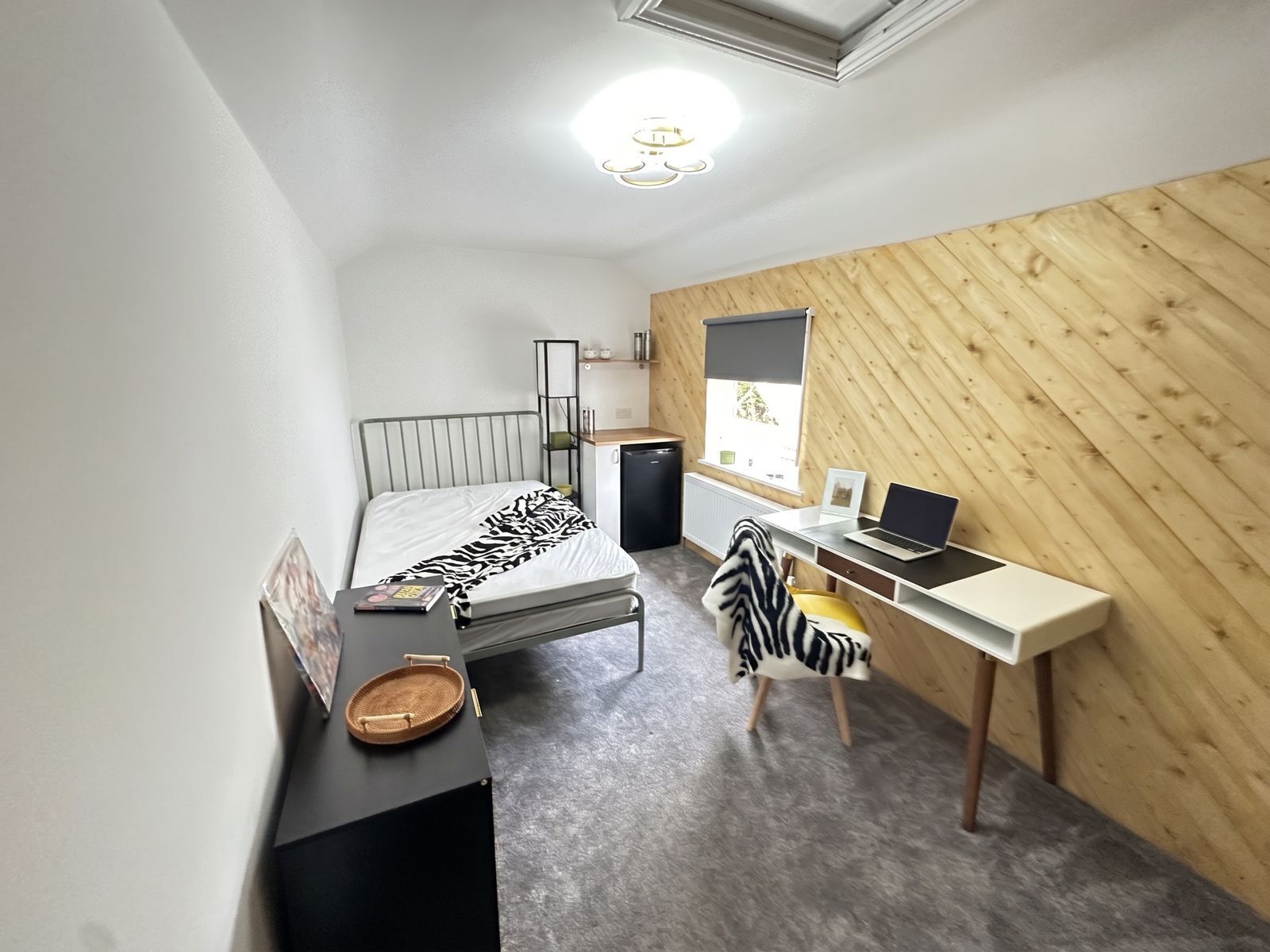 Room Fisher Road in Bristol