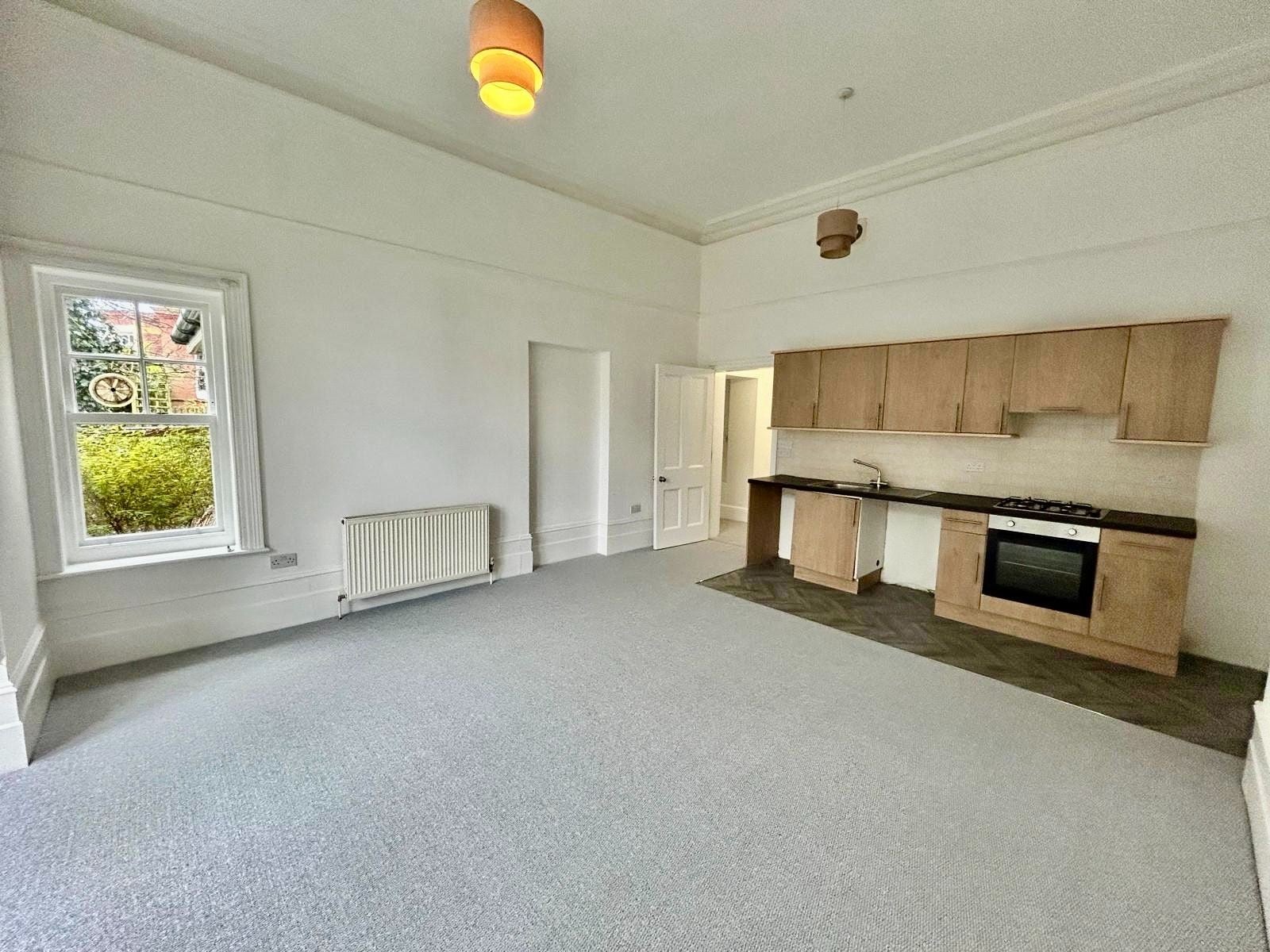 Flat Denton Road in Eastbourne