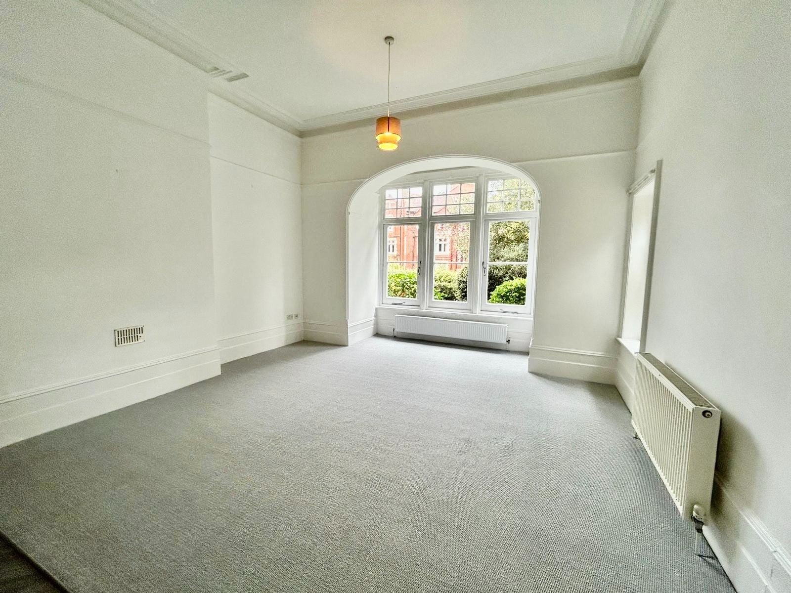 Flat Denton Road in Eastbourne