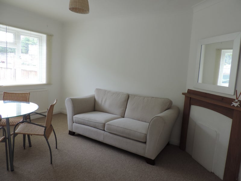 Room Powney Road in Maidenhead