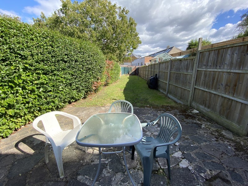 Room Powney Road in Maidenhead