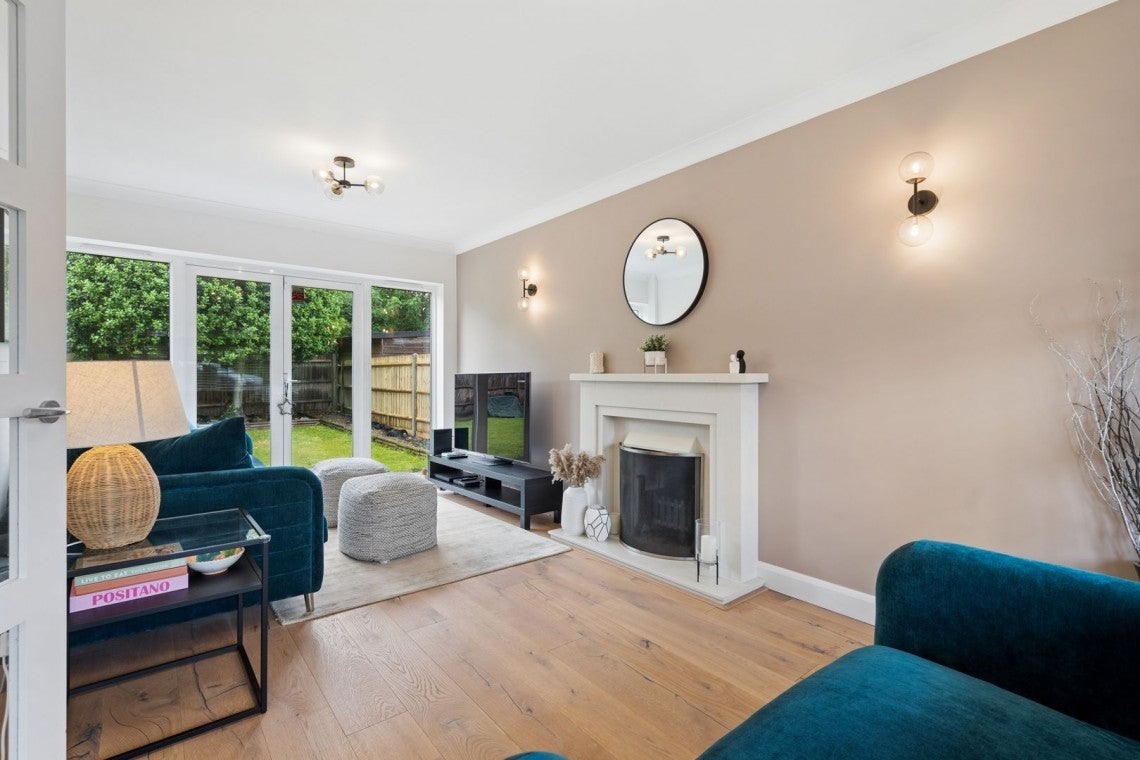 House Denham Walk in Chalfont St Peter