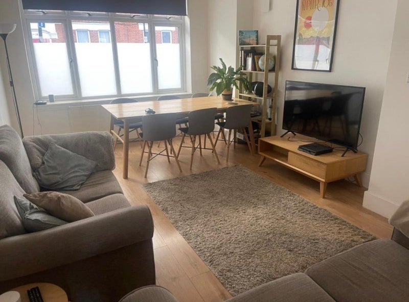 Room Bavent Road in Greater London
