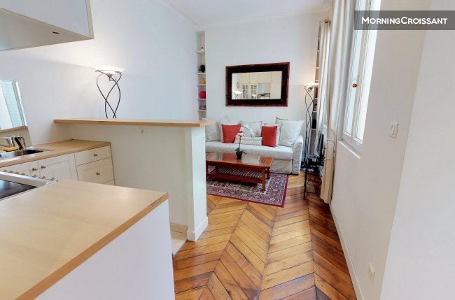 Appartement Rue Sainte-Anne à Paris