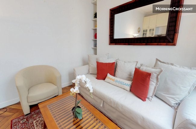 Appartement Rue Sainte-Anne à Paris