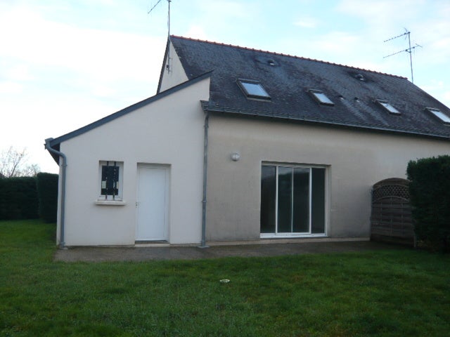 House Rue de la Liberté in Saint-Jean-de-Linières