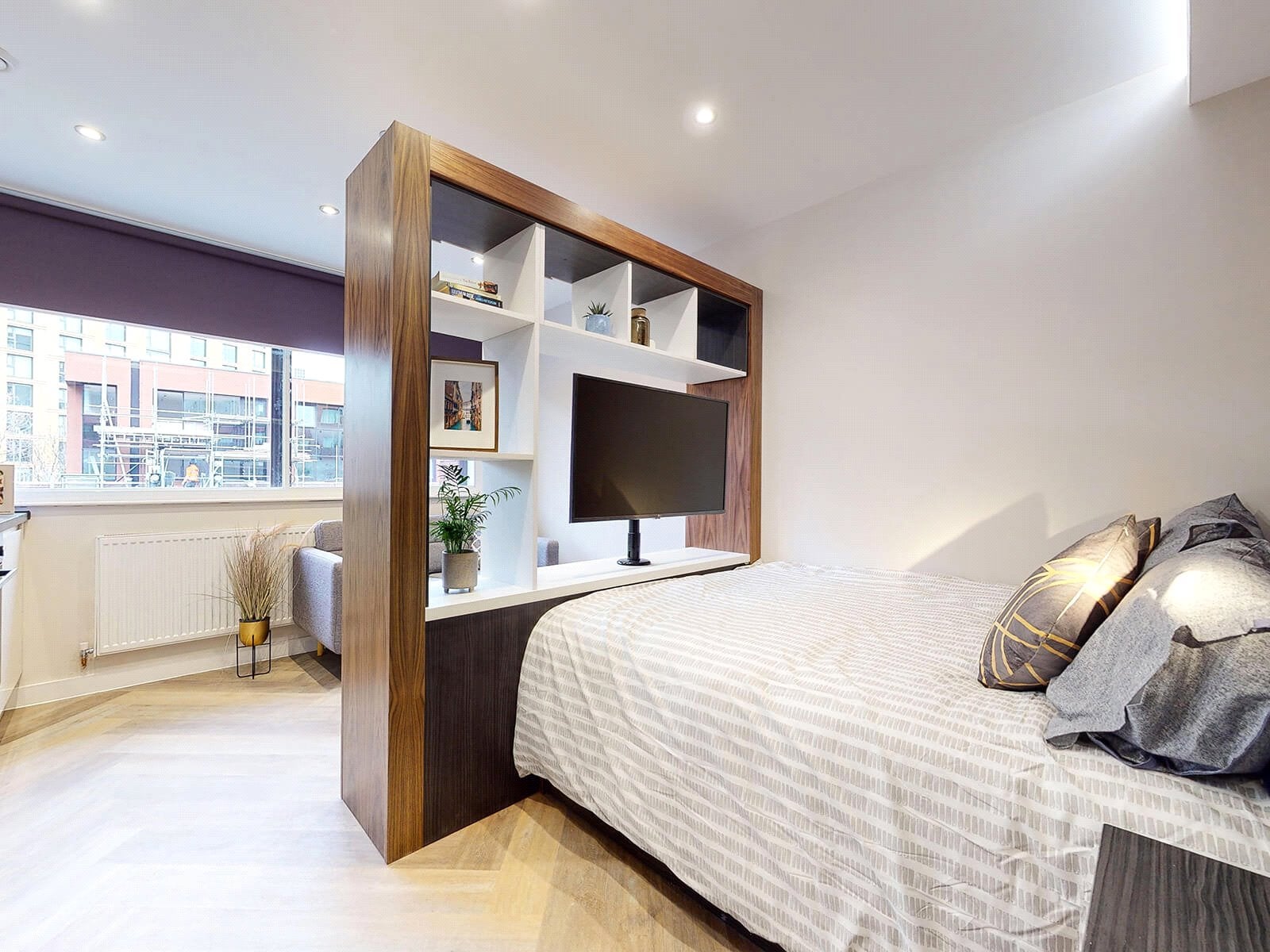 Flat Wade Lane in Leeds