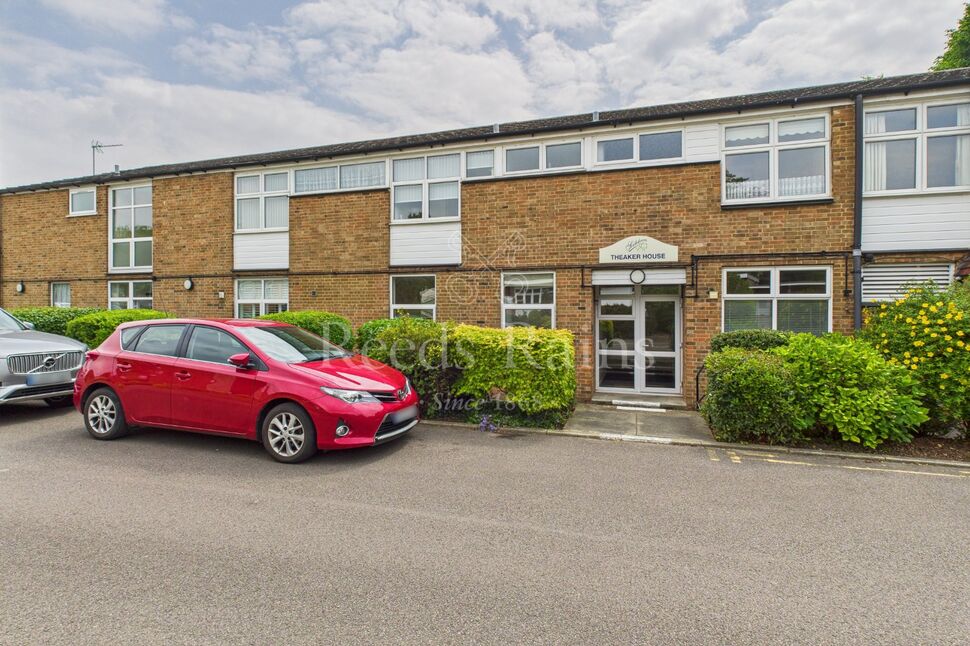 Flat Gorringe Avenue in Sevenoaks