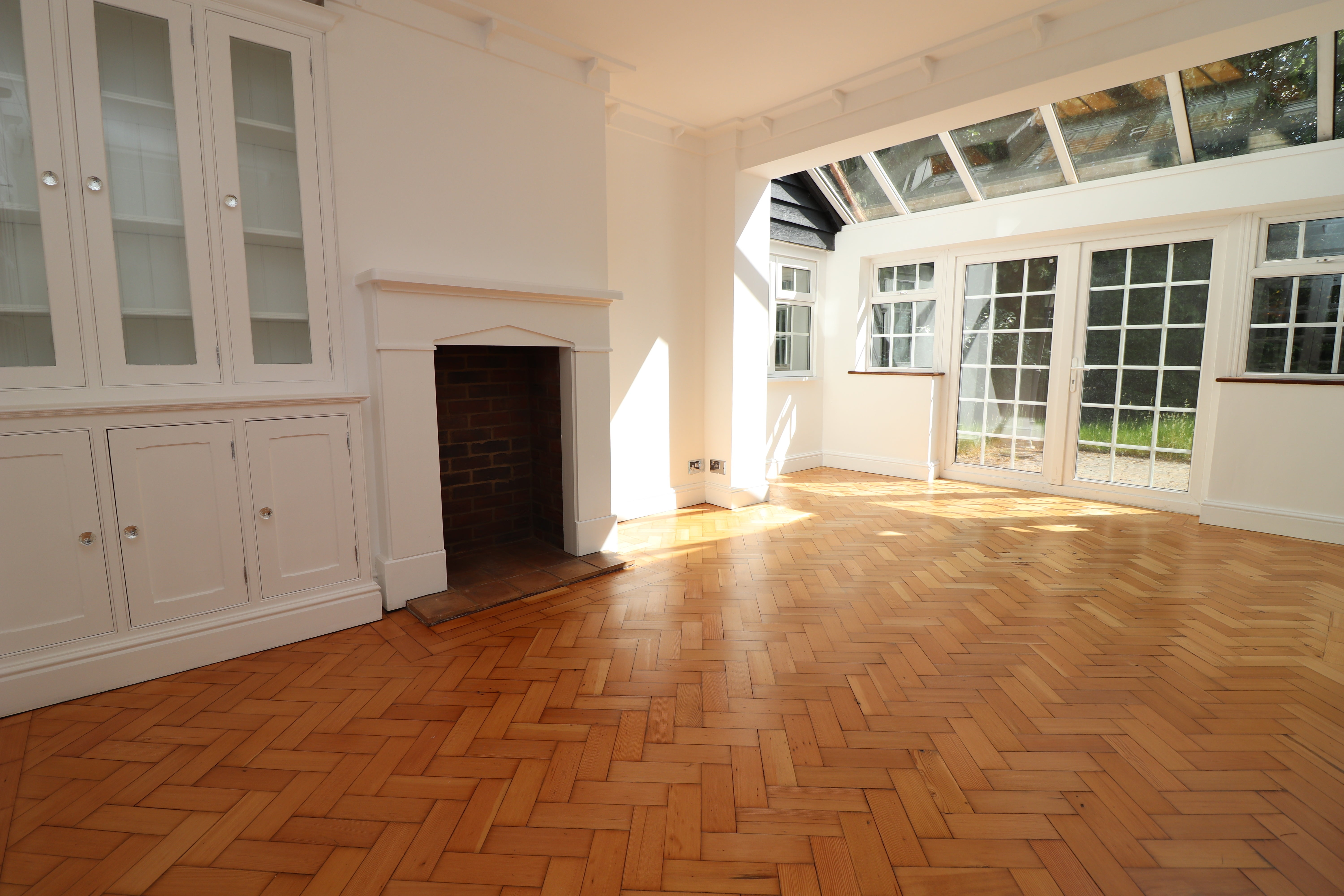Flat Parsonage Lane in Chelmsford