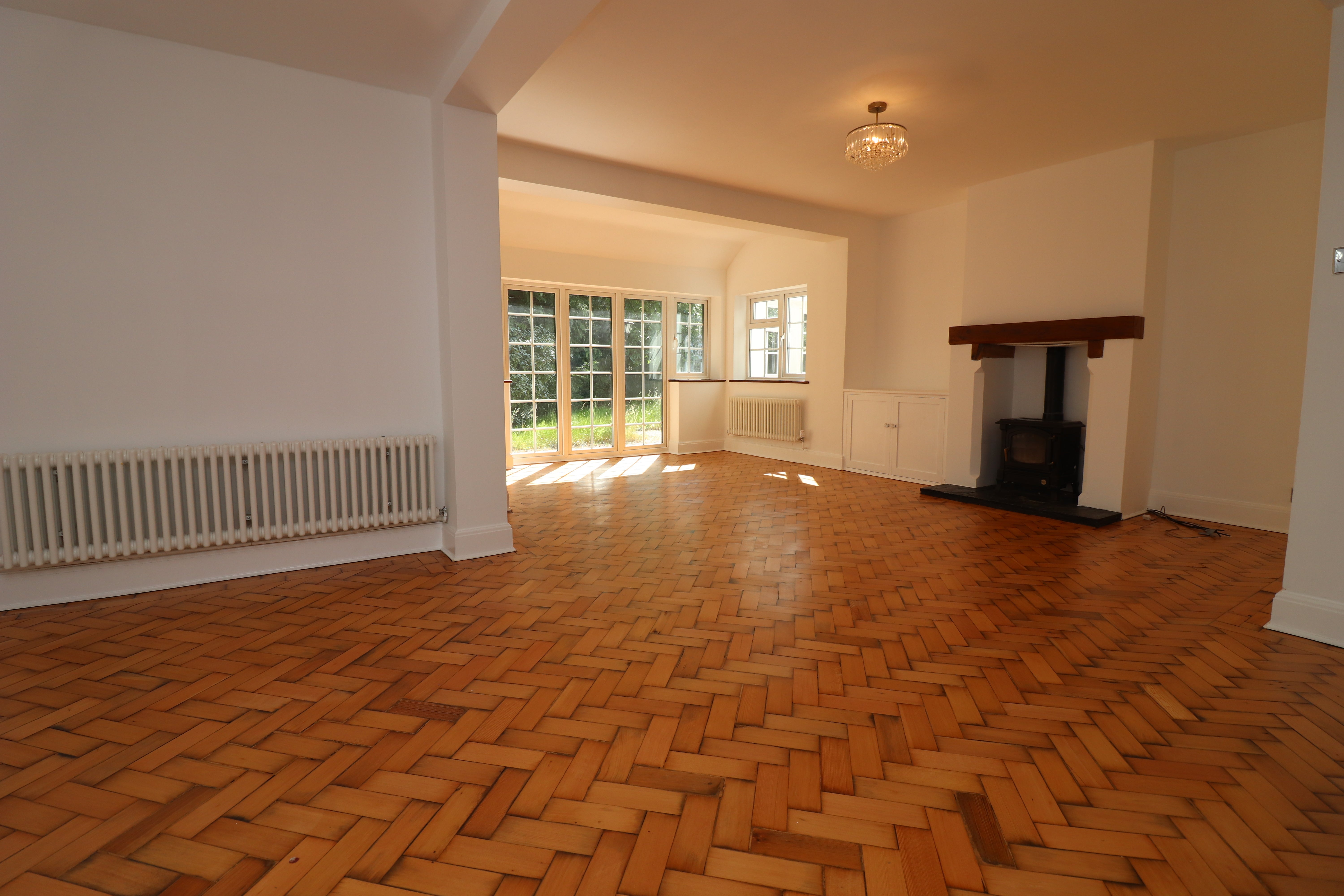Flat Parsonage Lane in Chelmsford