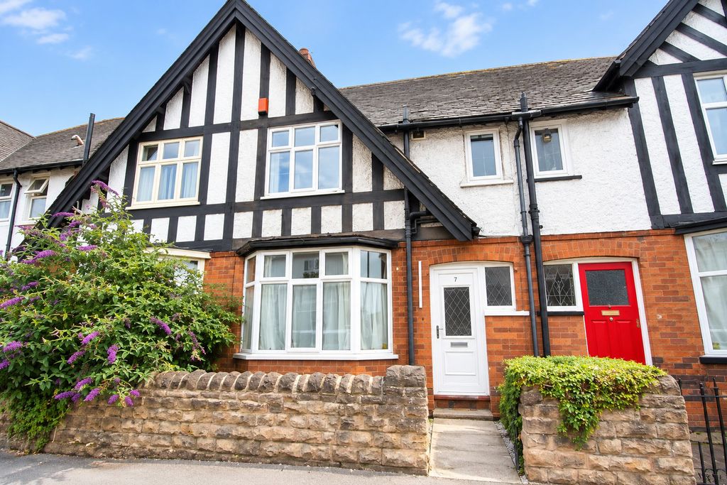 Flat Elmsthorpe Avenue in Nottingham