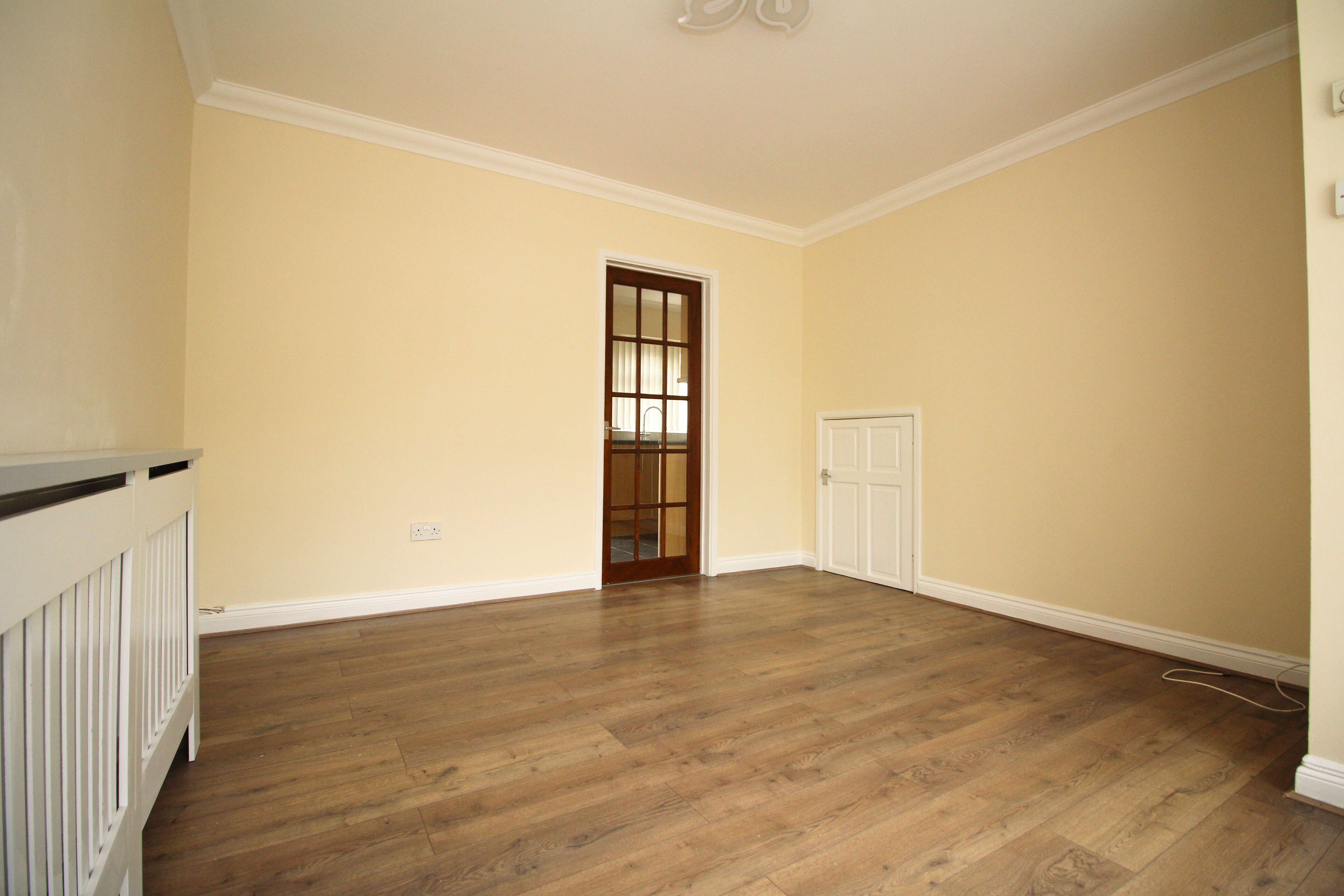 Flat Heol Seward in Beddau