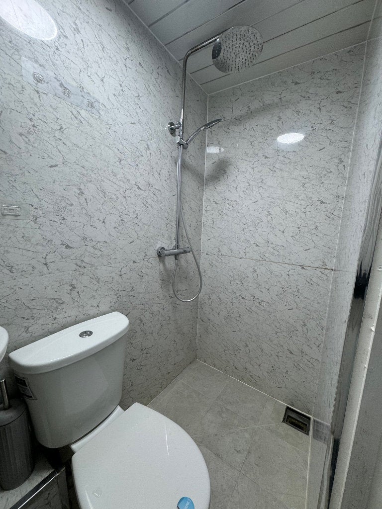 Room Whitton Dene in Greater London