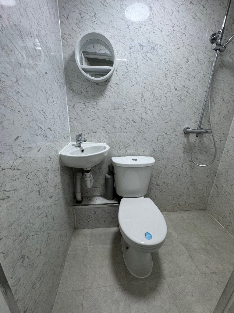 Room Whitton Dene in Greater London