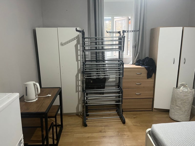 Room Green Lanes in Greater London