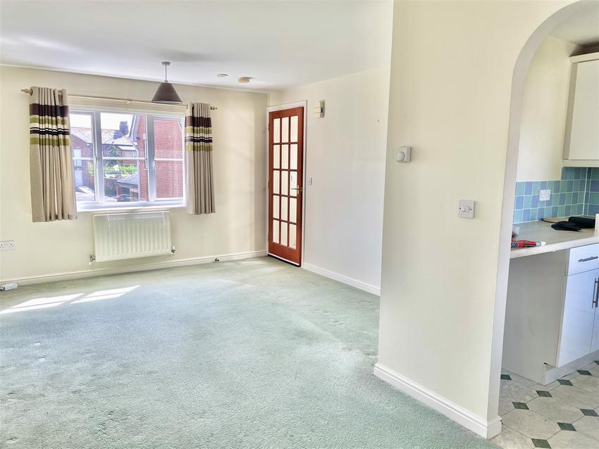 Flat Buckrose Grove in Bridlington