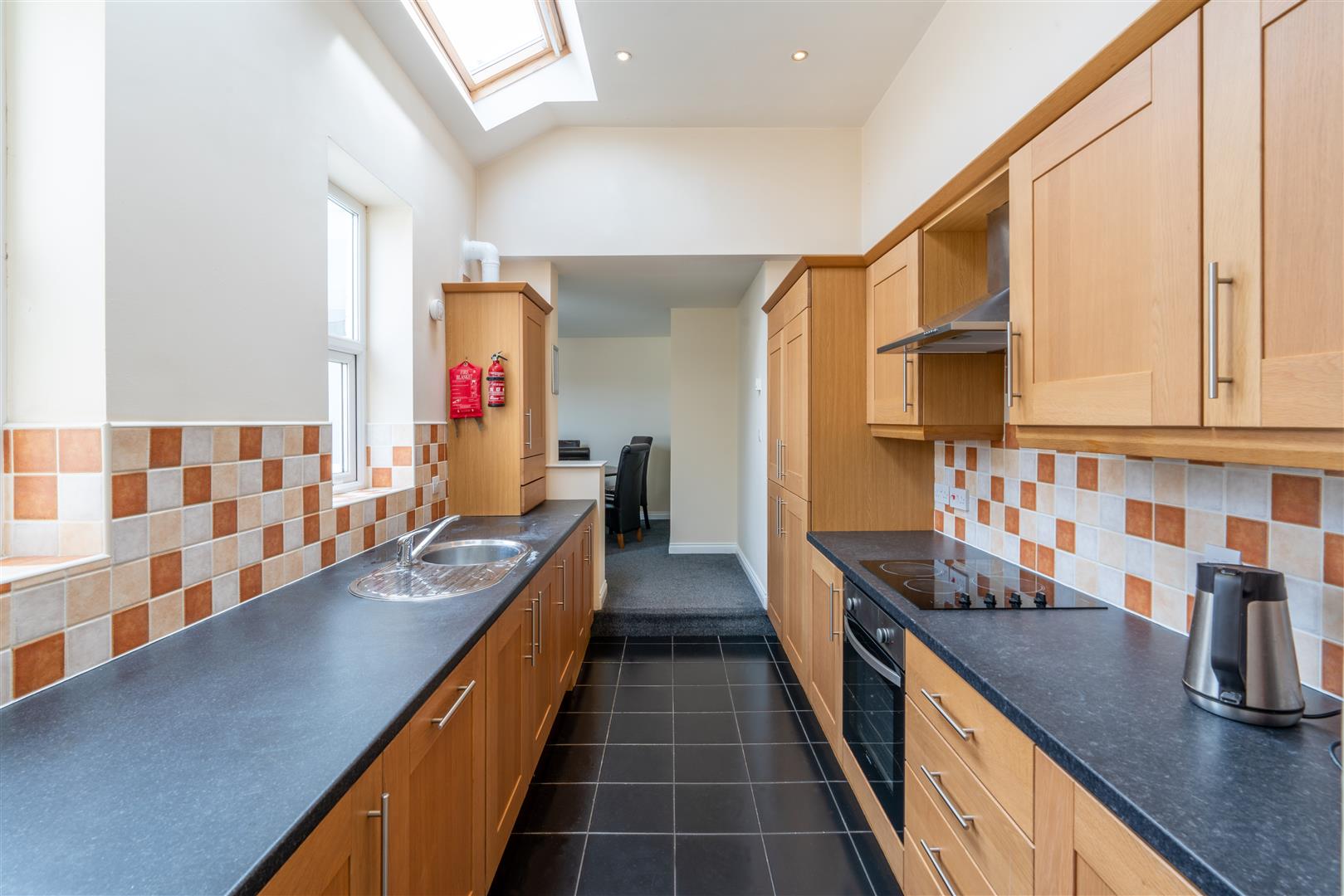 House Holmwood Grove in Newcastle upon Tyne