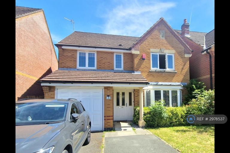 House Oakcliffe Road in Manchester