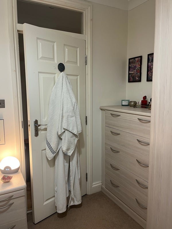 Room Gilbey Road in Greater London
