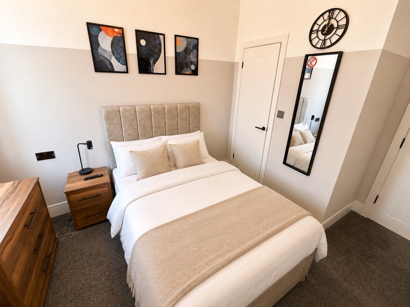 Room Burnley Street in Stoke-on-Trent