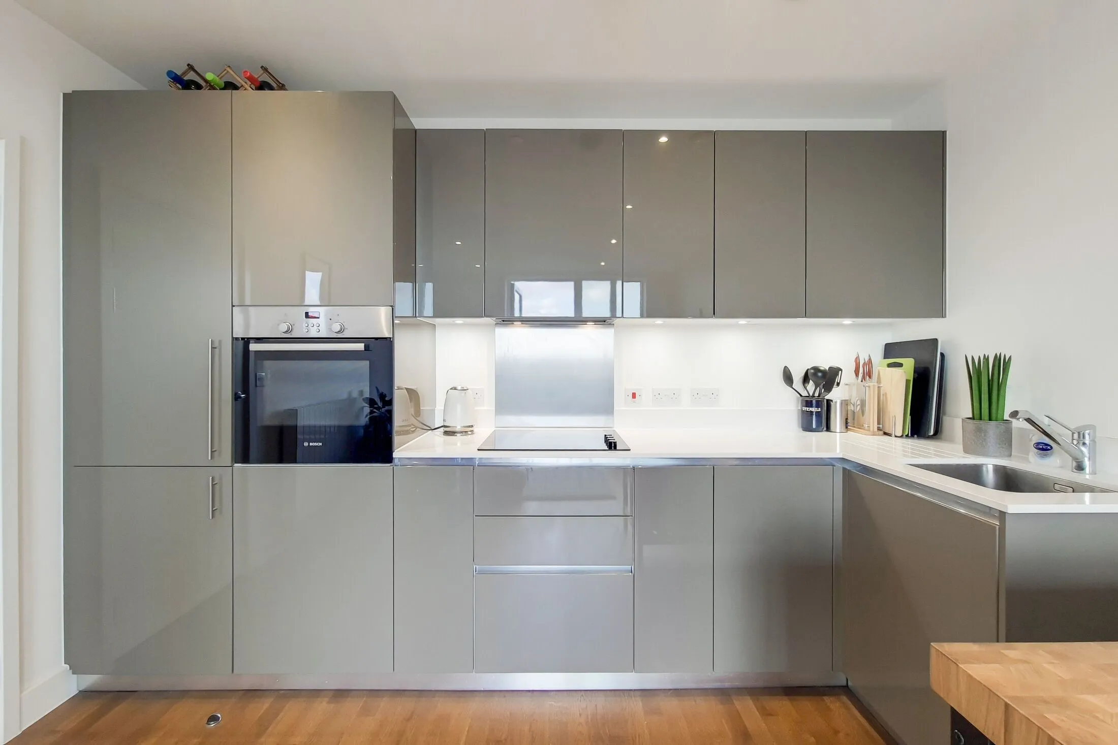 Flat Plumstead Road in Greater London