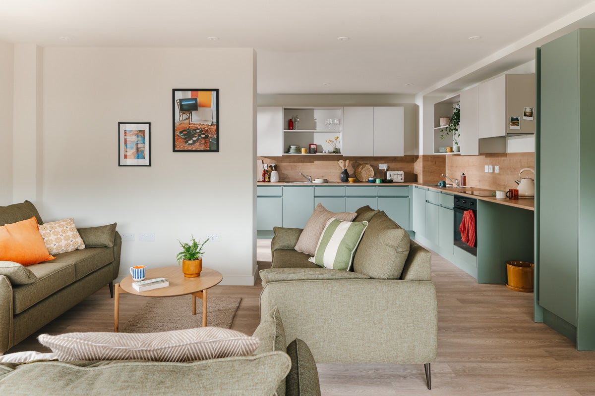 Room Anderston Quay in Glasgow