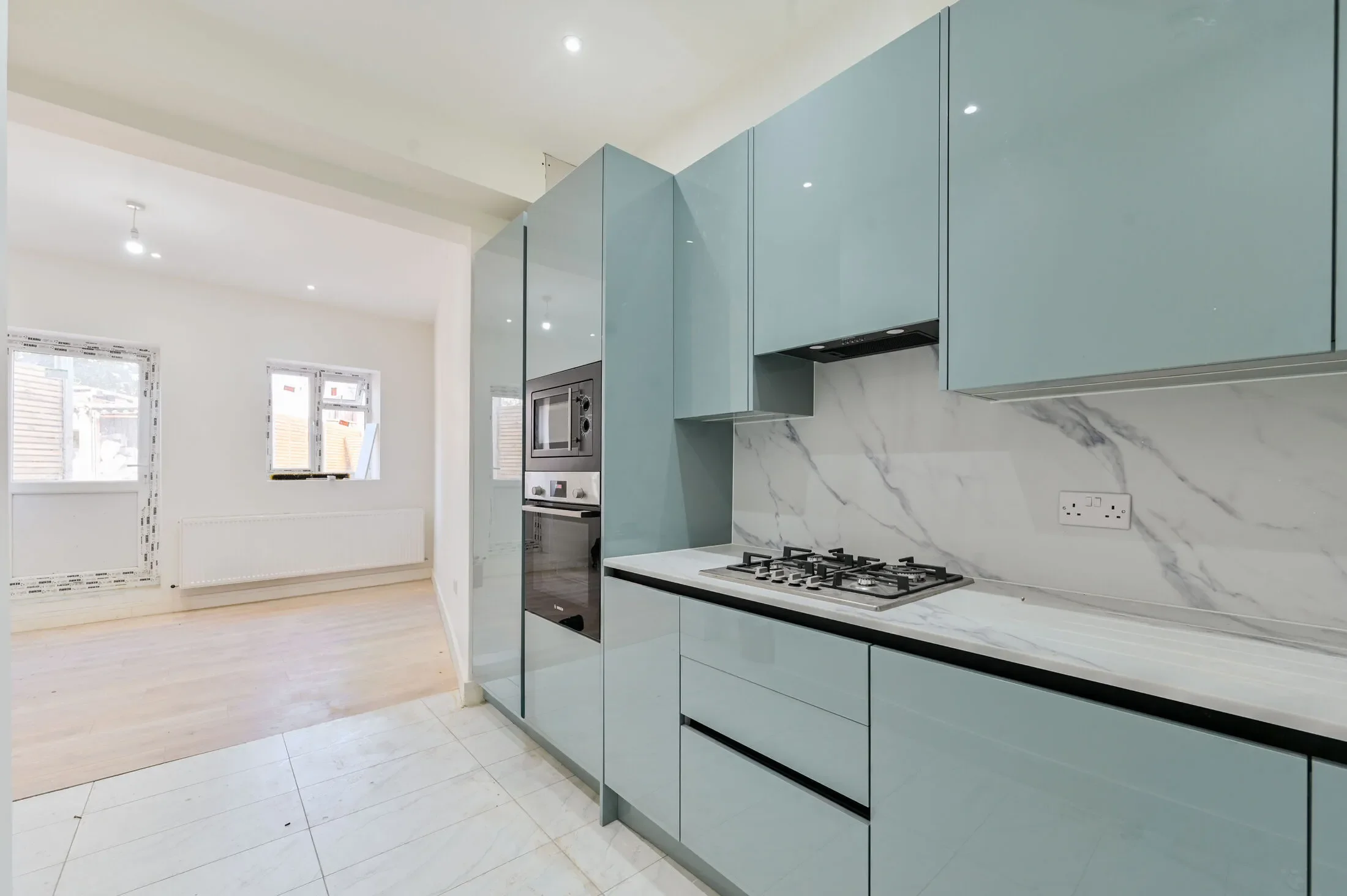 Flat Kingston Road in Greater London
