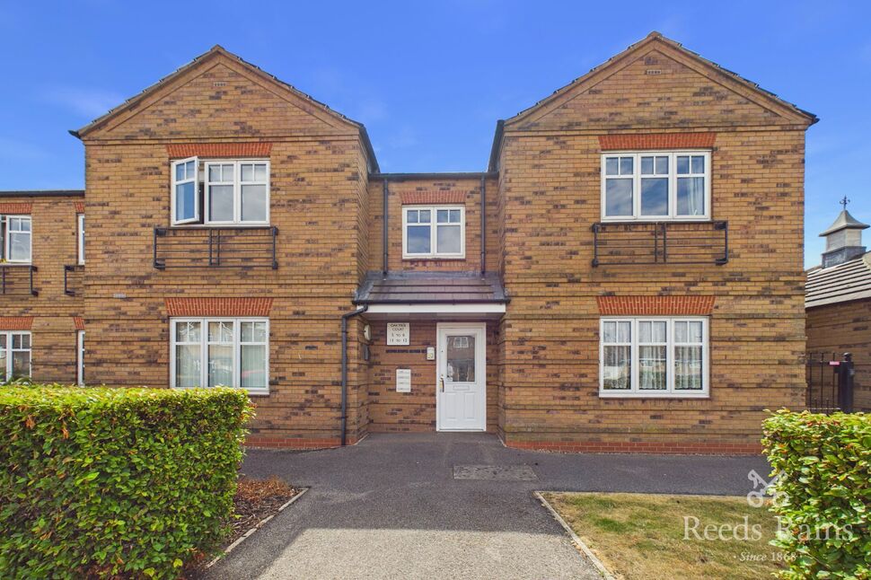 Flat Oak Tree Court in Bubwith