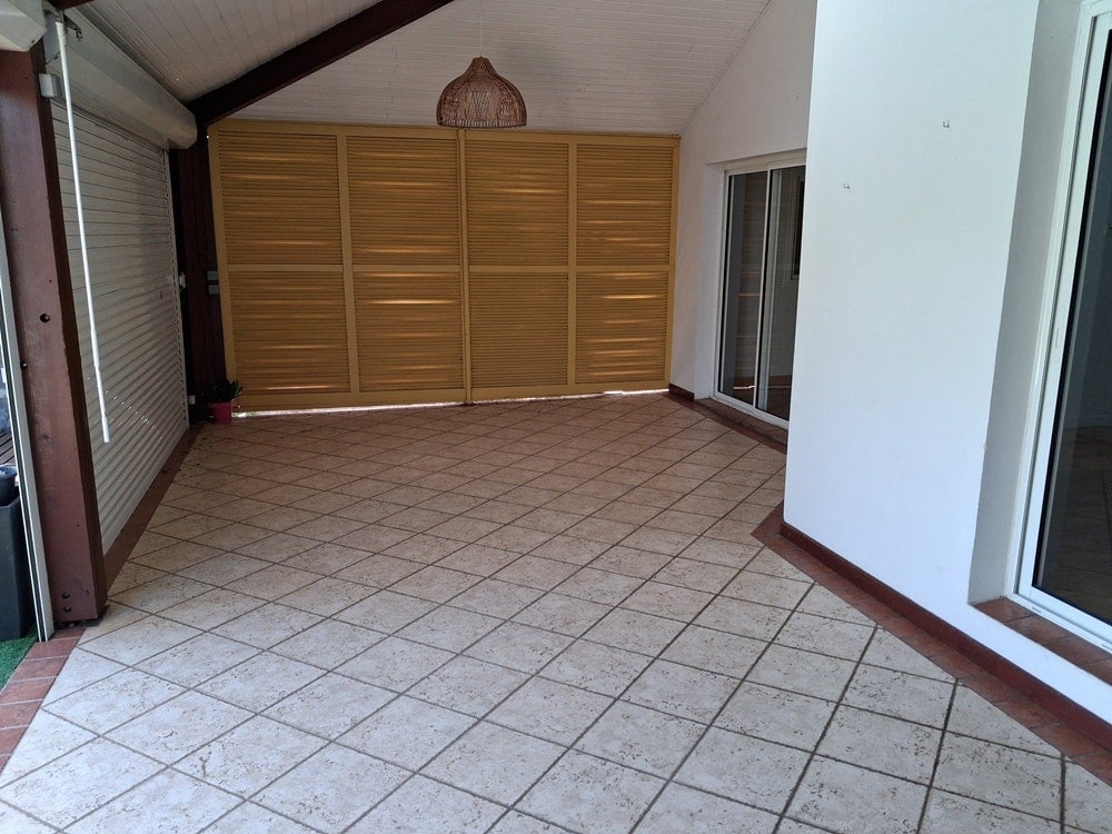 House Chemin Dubuisson in Saint-Leu
