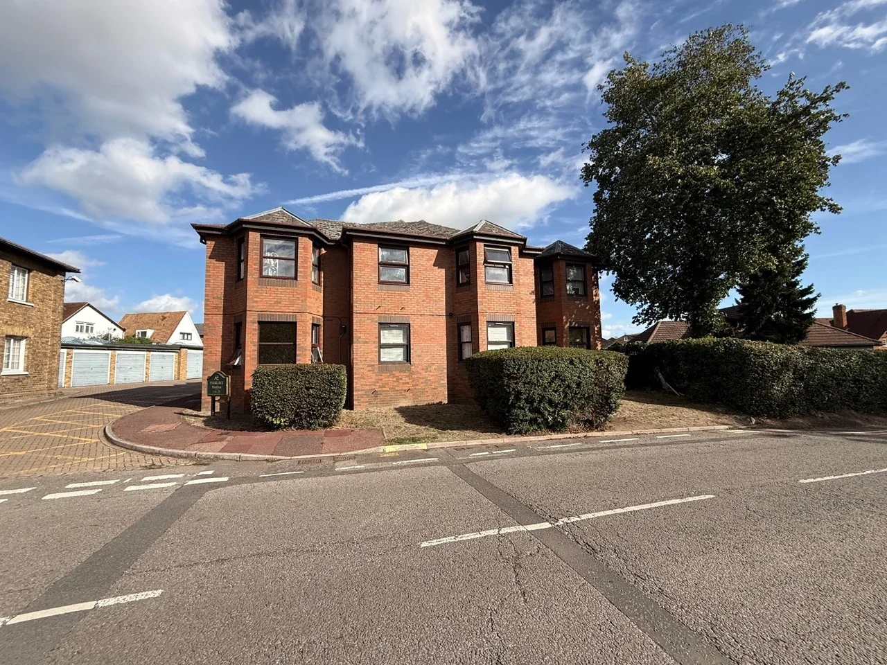 Flat Windsor Lane in Slough