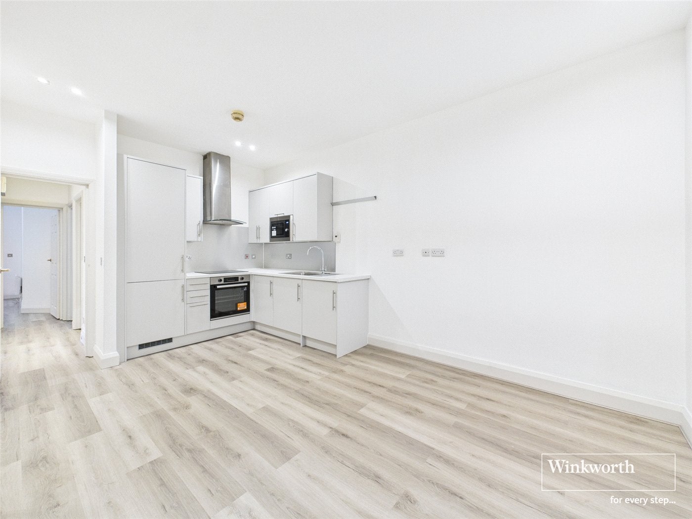 Flat West Hendon Broadway in Greater London