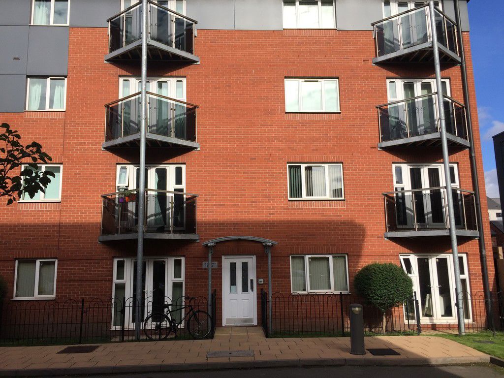 Flat Priory Street in Coventry