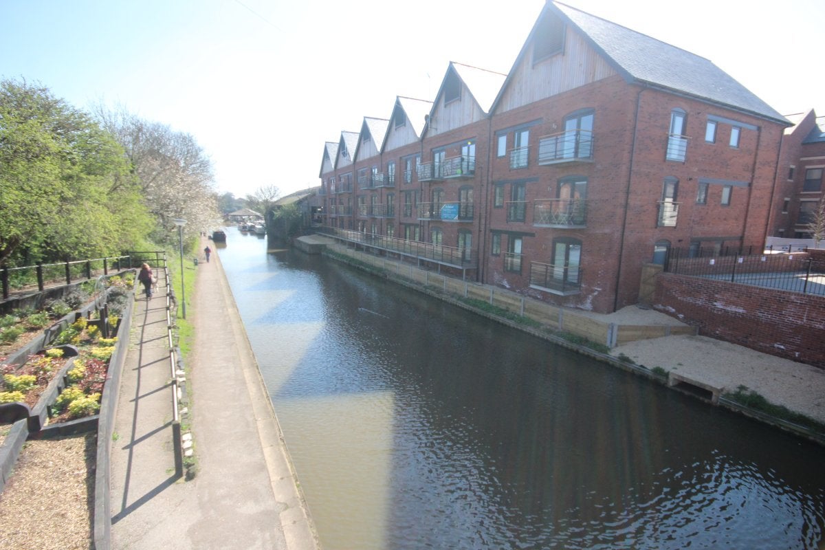 Flat Lock View in Rudheath