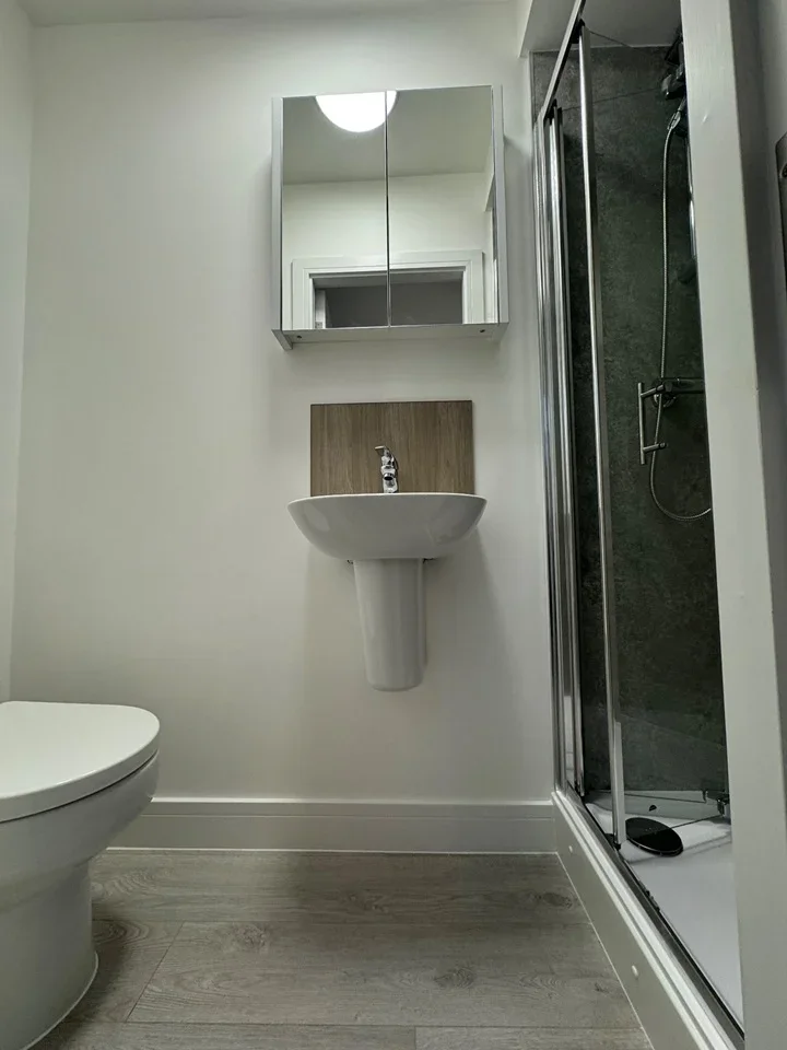 Flat Tottenhall Road in Greater London