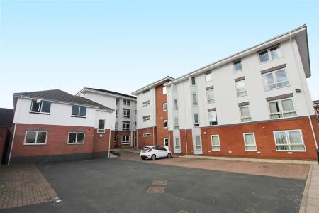 Flat Ranelagh Terrace in Royal Leamington Spa