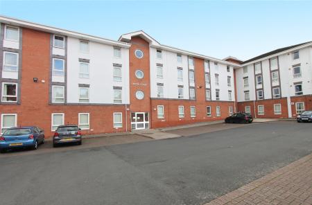 Flat Ranelagh Terrace in Royal Leamington Spa