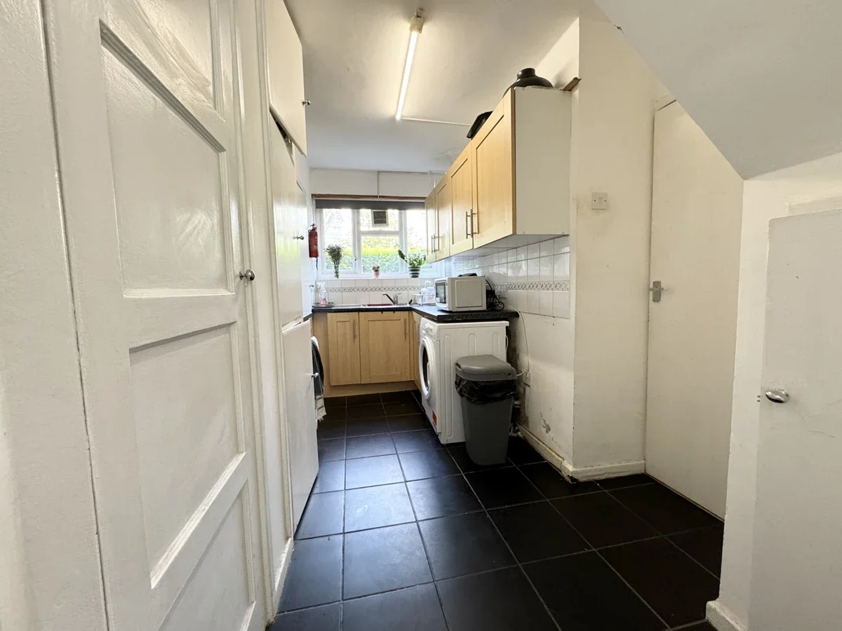 Flat Wenlock Street in Greater London