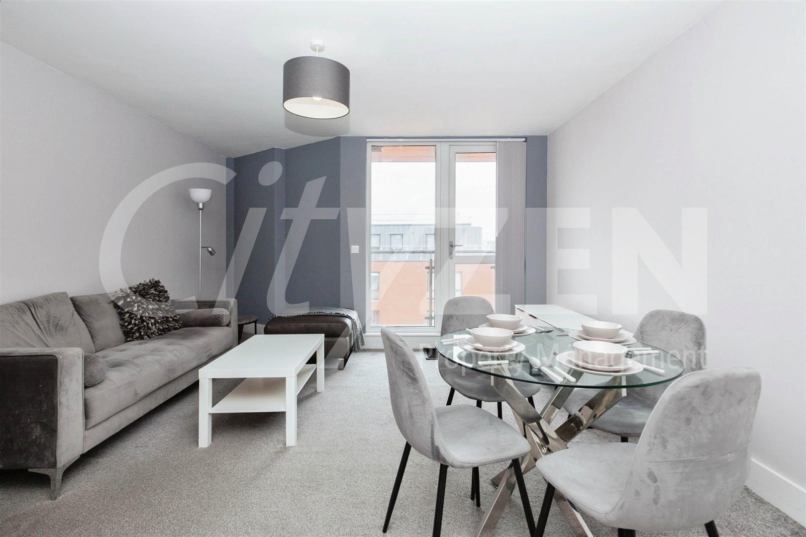Flat Sterling Avenue in Salford