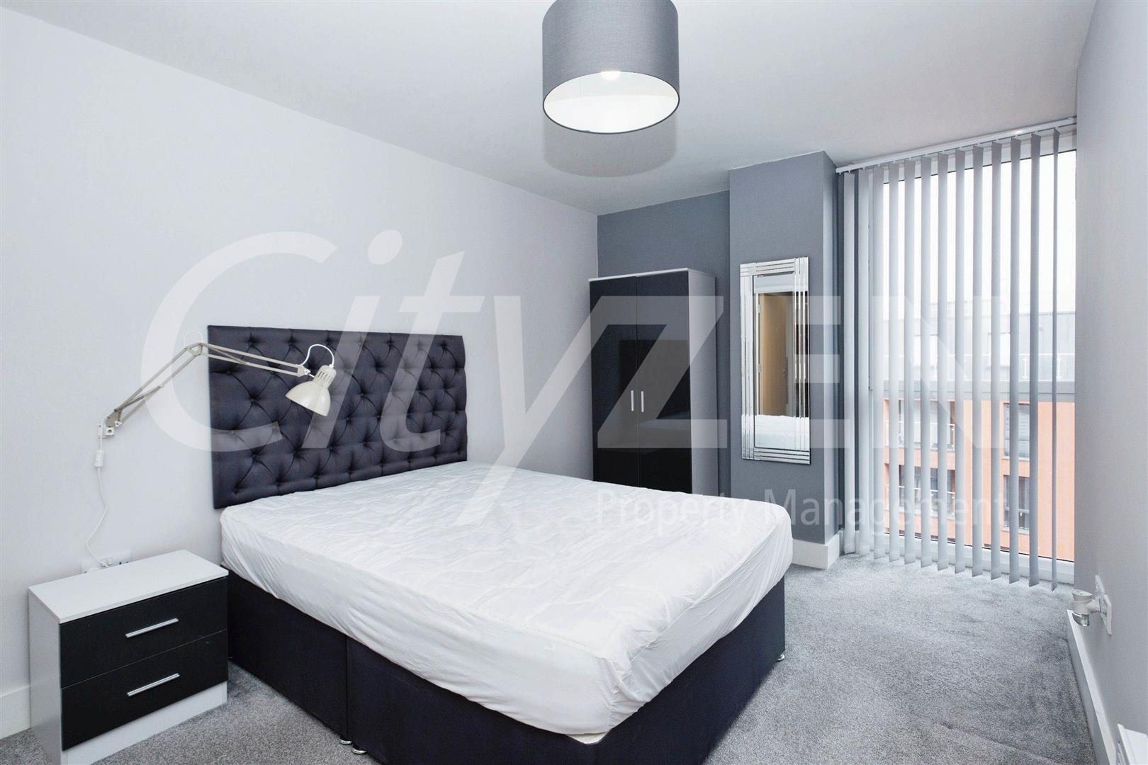 Flat Sterling Avenue in Salford