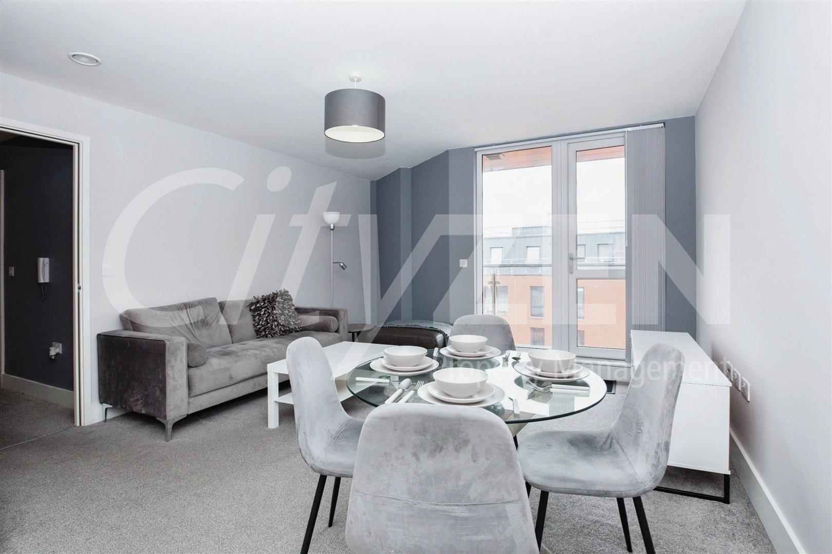 Flat Sterling Avenue in Salford