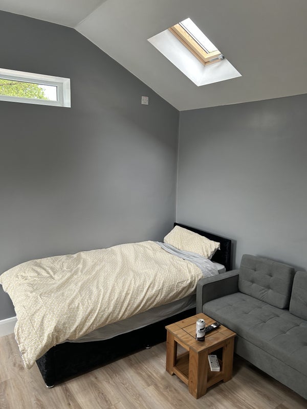 Room Stapleford Lane in Nottingham