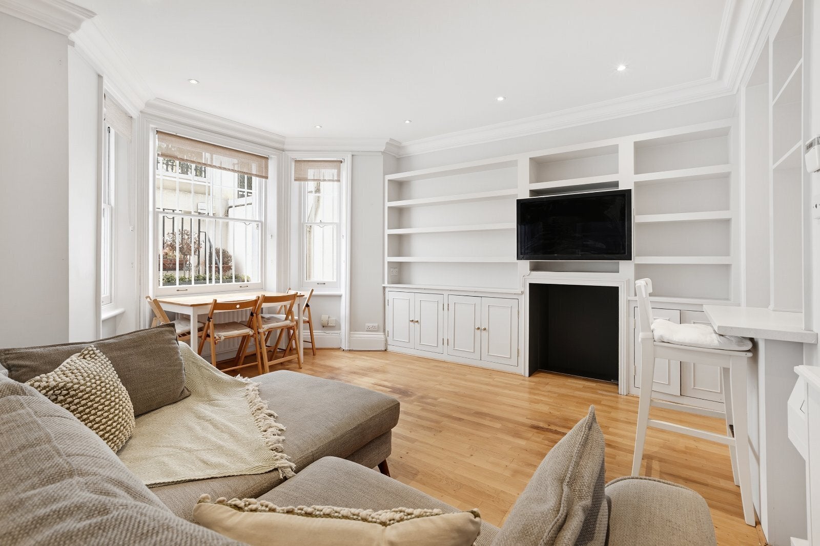 Flat Lexham Gardens in Greater London