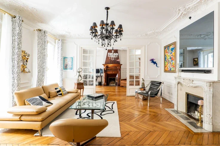 Appartement Rue du Rocher à Paris
