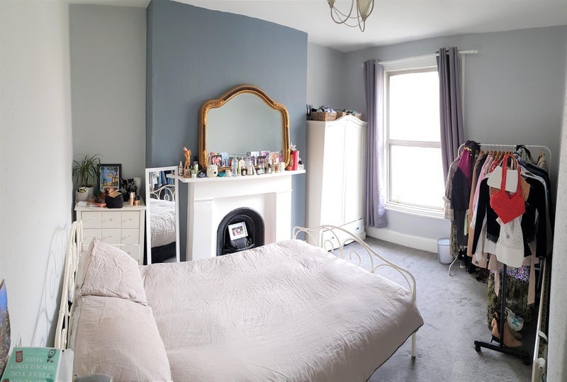 Room Alvington Crescent in Greater London