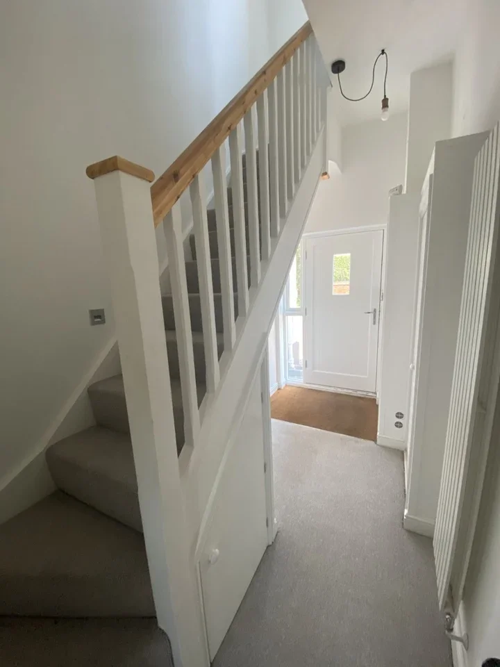 Flat Ashcroft Lane in Lichfield
